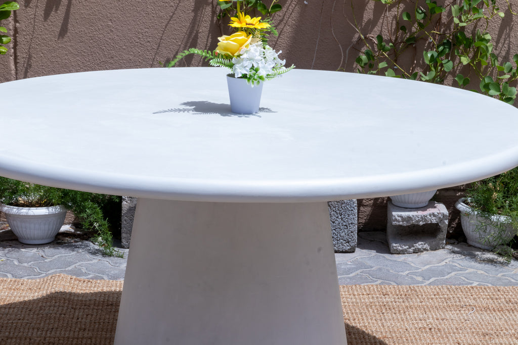 Round Micro Concrete Dining Table