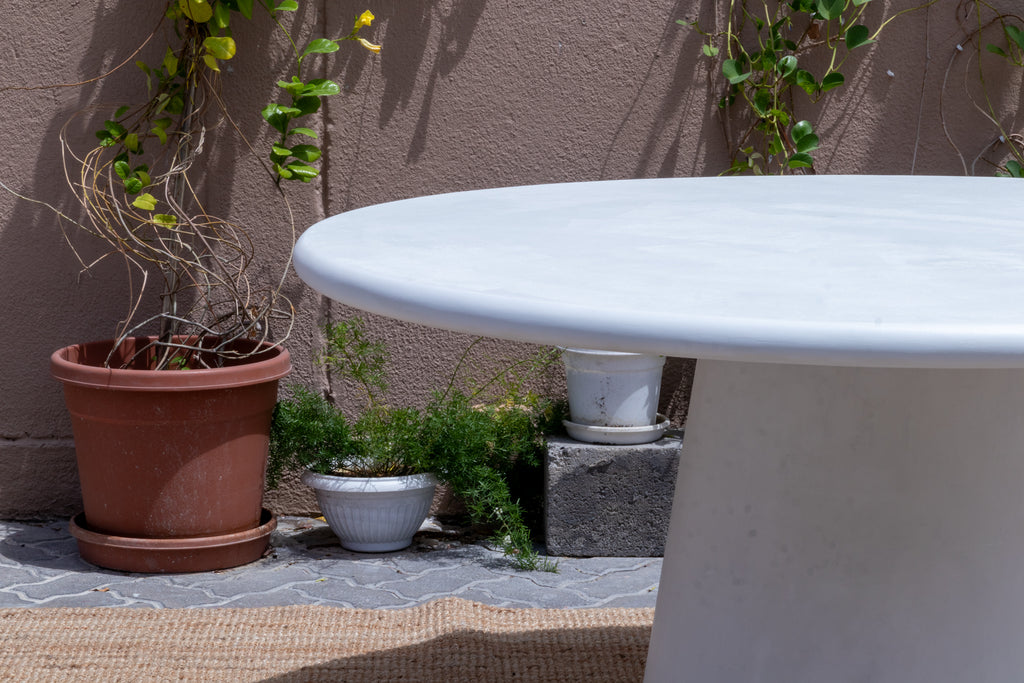 Round Micro Concrete Dining Table