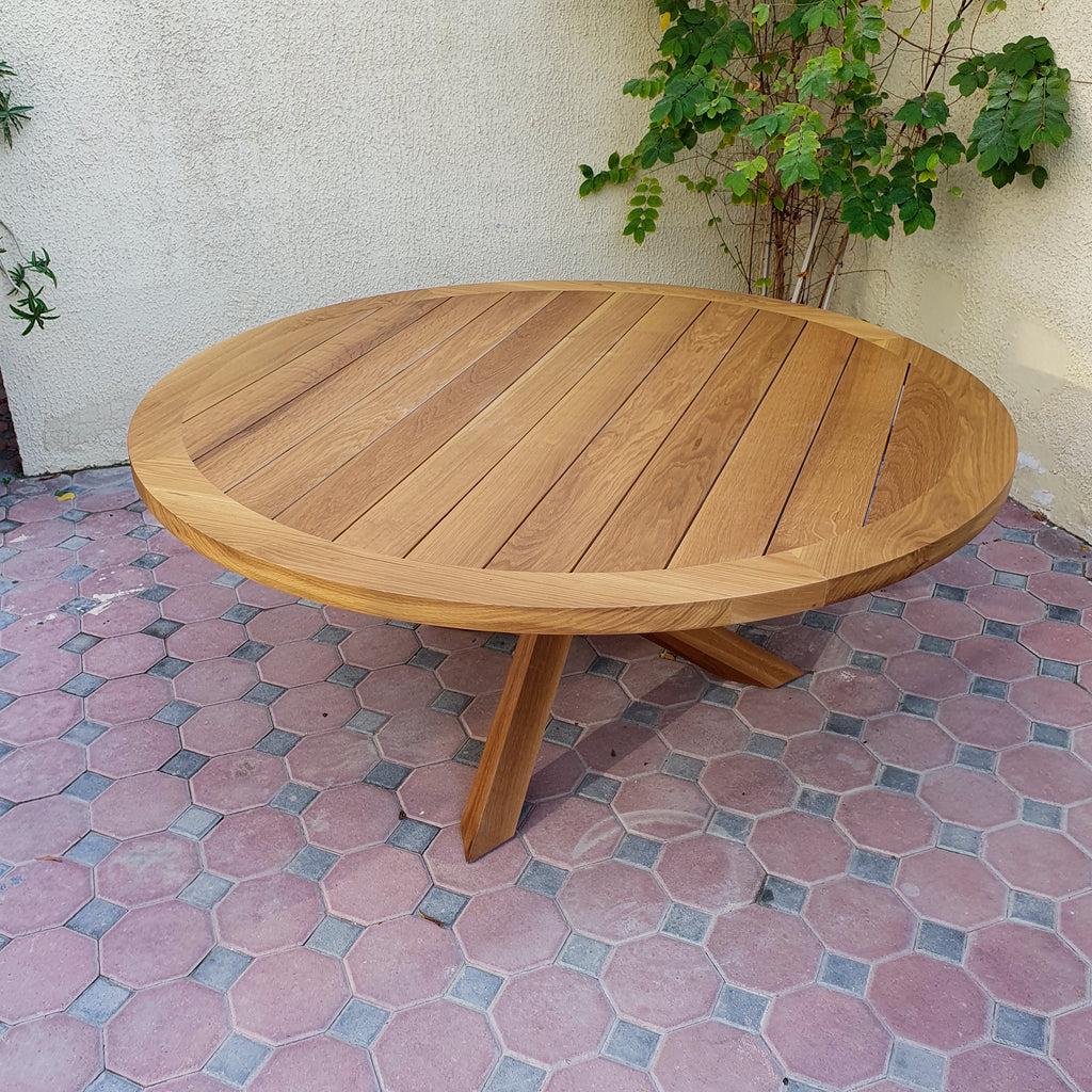 Round Oak Dining Table