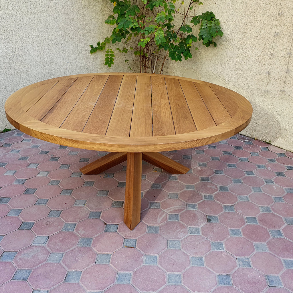 Round Oak Dining Table