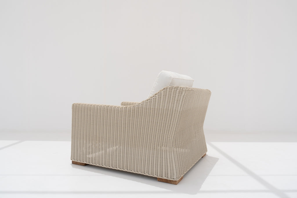 Sienna Rattan Outdoor Lounge Chair Back view