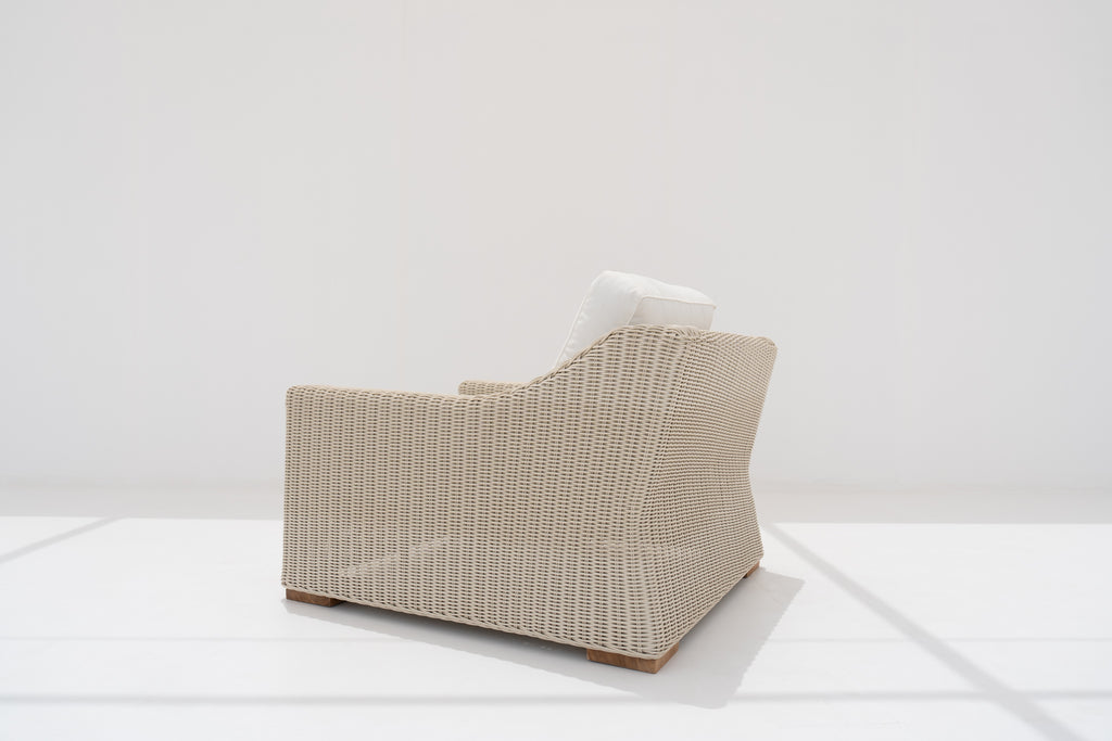 Sienna Rattan Outdoor Lounge Chair Back view