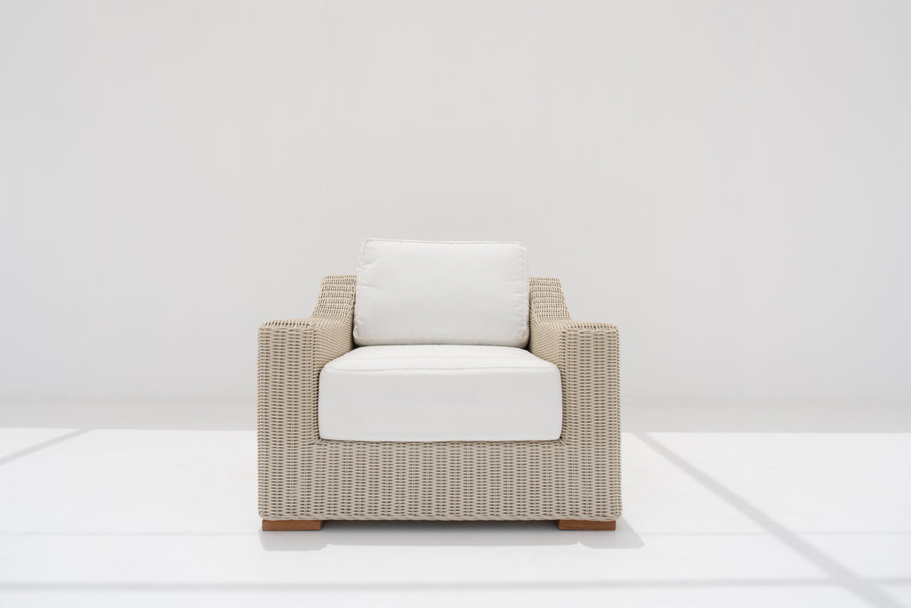 Sienna Rattan Outdoor Lounge Chair Front view