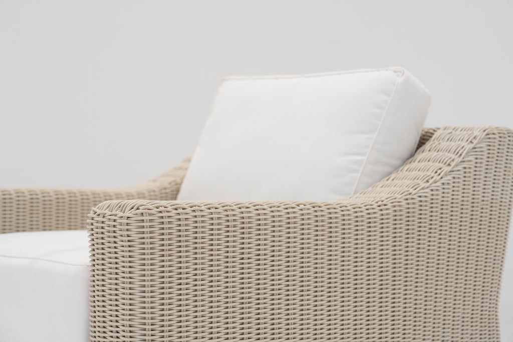 Sienna Rattan Outdoor Lounge Chair Side view