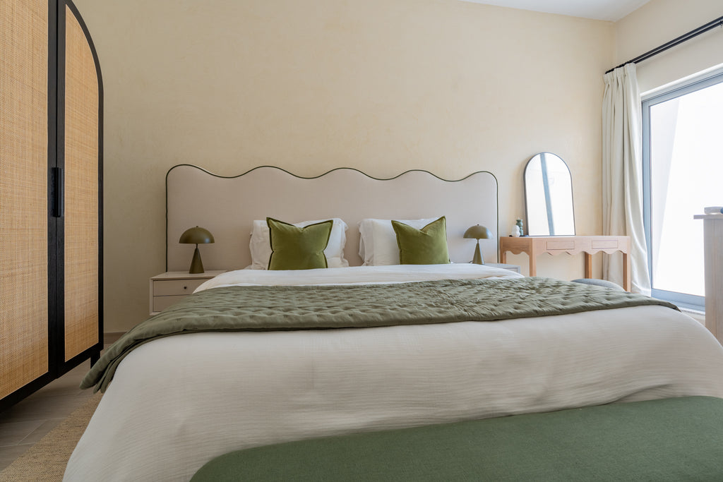 Skoggen Wave Bed Front view 2