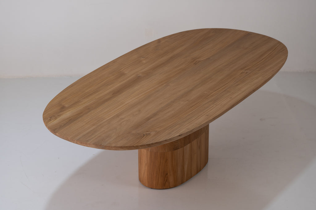 Sole Teak Dining Table Detailed Top Texture View 3