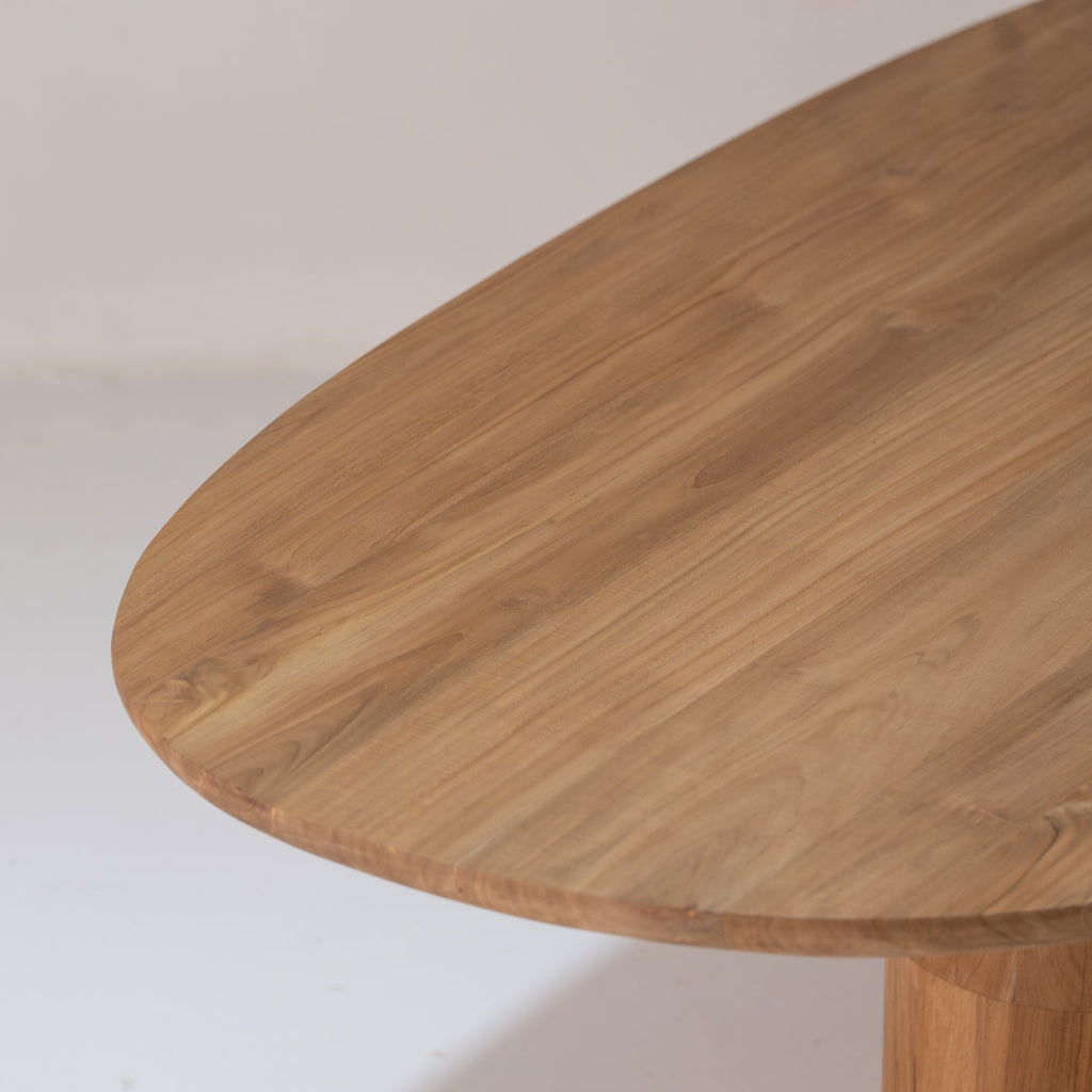 Sole Teak Dining Table Detailed Top Texture View 4