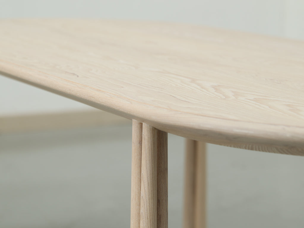 Soleil Oval Dining Table Detailed Top Texture View 3