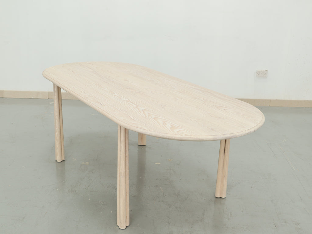 Soleil Oval Dining Table Perspective View 2