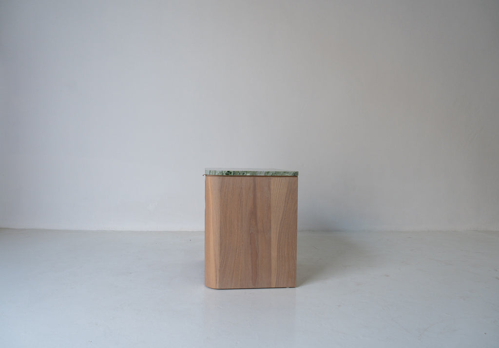 Sorrento Marble & Oak Nightstand – Cipollino Green Perspective View 9