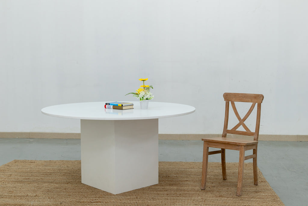 Stephanie Dining Table Perspective View 3