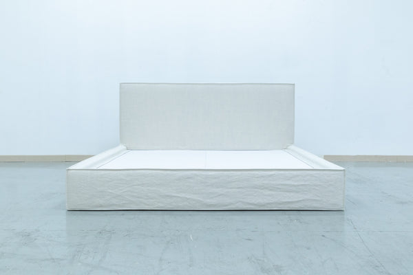 The Minimalist Slipcovered Linen Bed