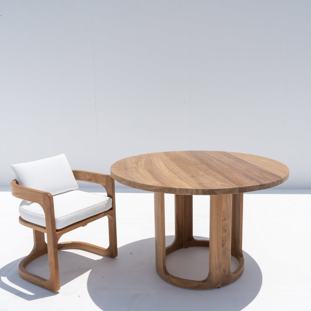 Venice Round Teak Dining Table Perspective View 6