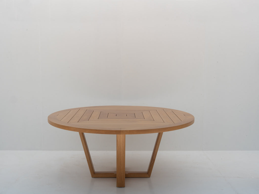 Eik Outdoor Dining Table in Dubai