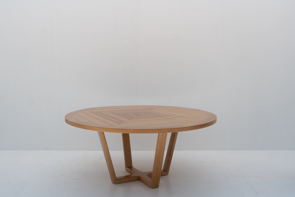 Eik Outdoor Dining Table in Dubai